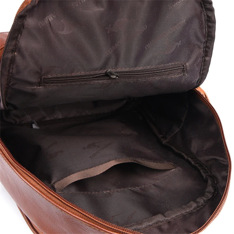 Mochila Feminina La Vellure de Couro – Espaçosa, Sofisticada e Versátil para o Dia a Dia