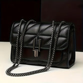 Bolsa Transversal Luxura Vantrelle – Elegância Matelassê em Couro Genuíno