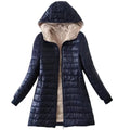 Casaco Feminino Azul Marinho com Capuz Forrado Winter Shield