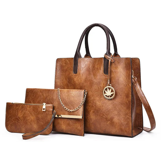 Kit Bolsa Feminina com Alças Tiracolo e Carteiras de Mão