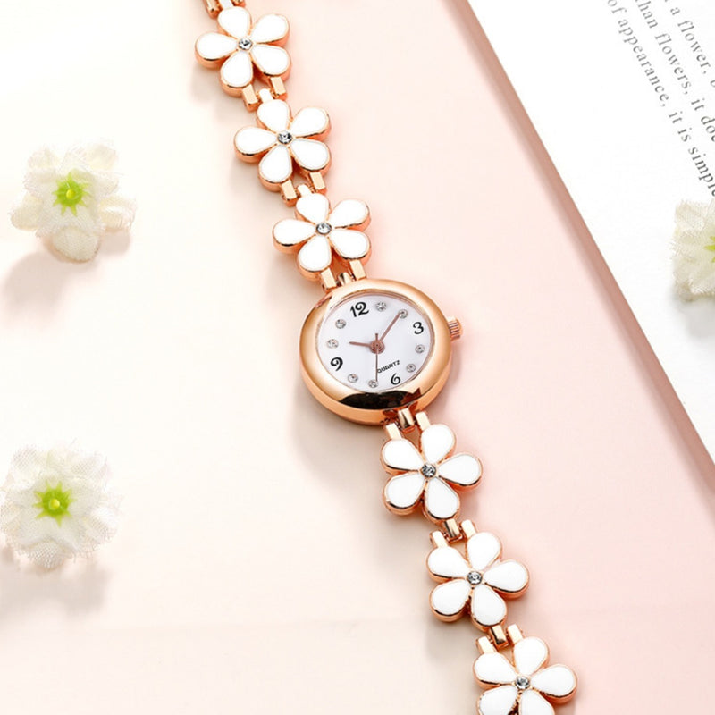 Relógio feminino floral com pulseira rosé delicada