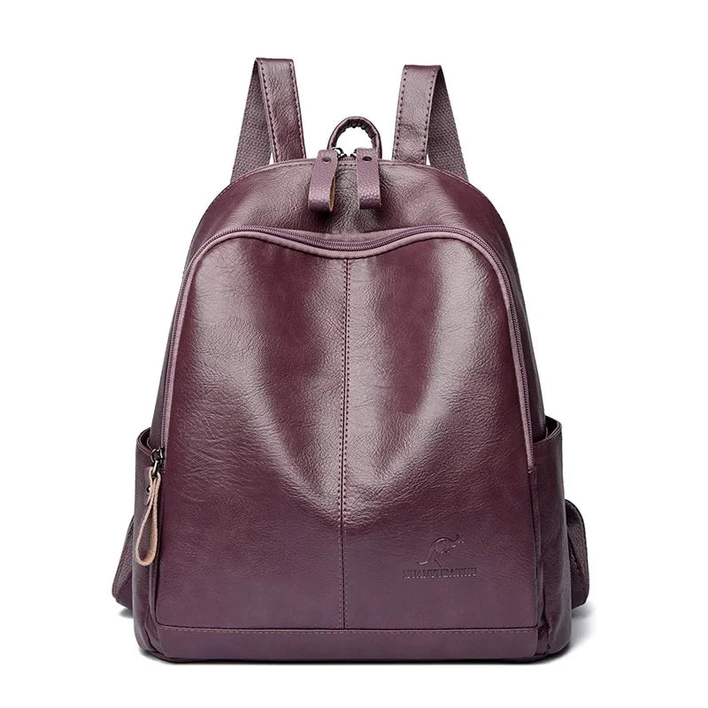 Mochila Feminina La Vellure de Couro – Espaçosa, Sofisticada e Versátil para o Dia a Dia