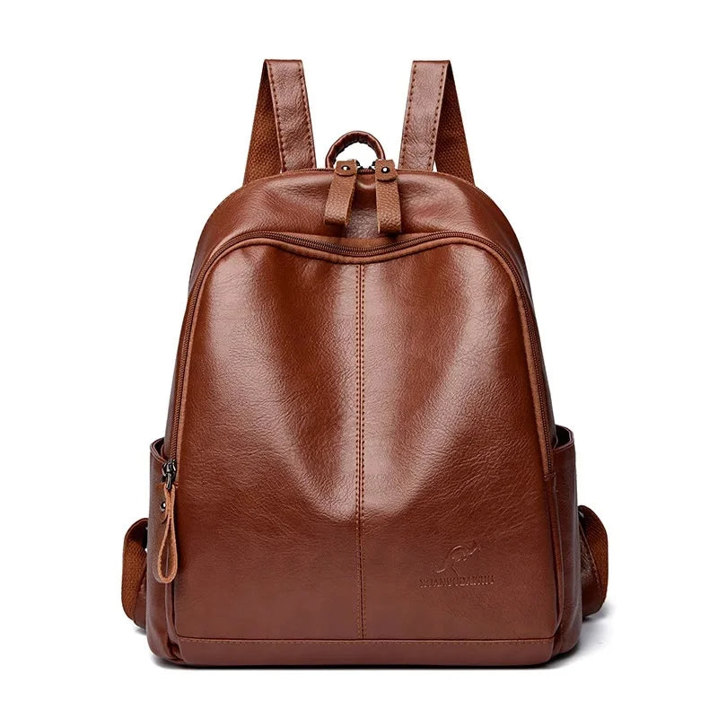 Mochila Feminina La Vellure de Couro – Espaçosa, Sofisticada e Versátil para o Dia a Dia